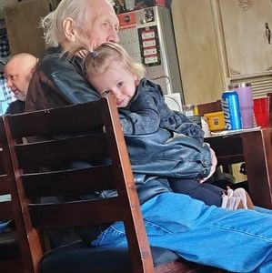 Meet your Posher, Roxanne